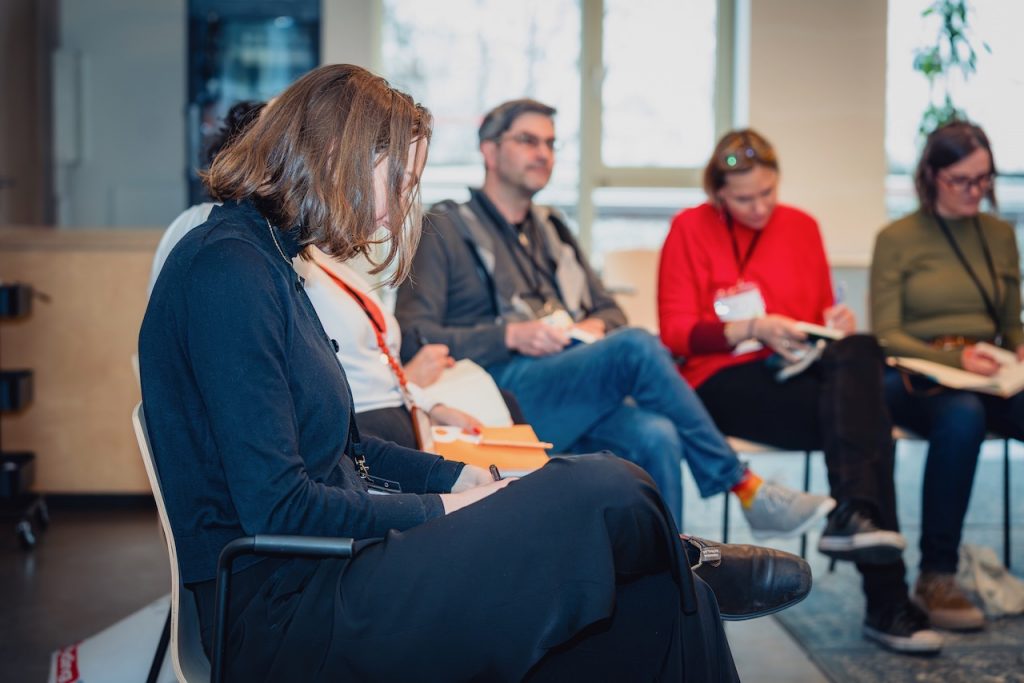 Schreibende bei der Barcampsession